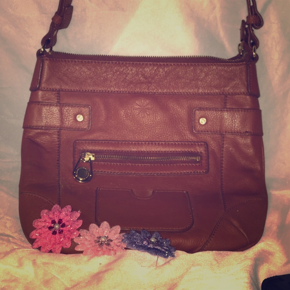 Isaac Mizrahi live purse.
